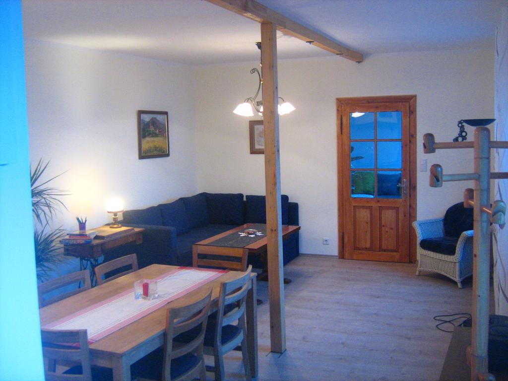 Das Haus Am See グルントルゼー エクステリア 写真