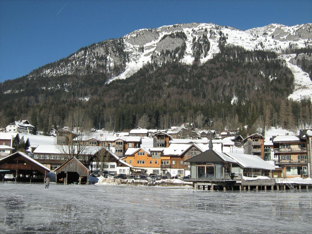 Das Haus Am See グルントルゼー エクステリア 写真